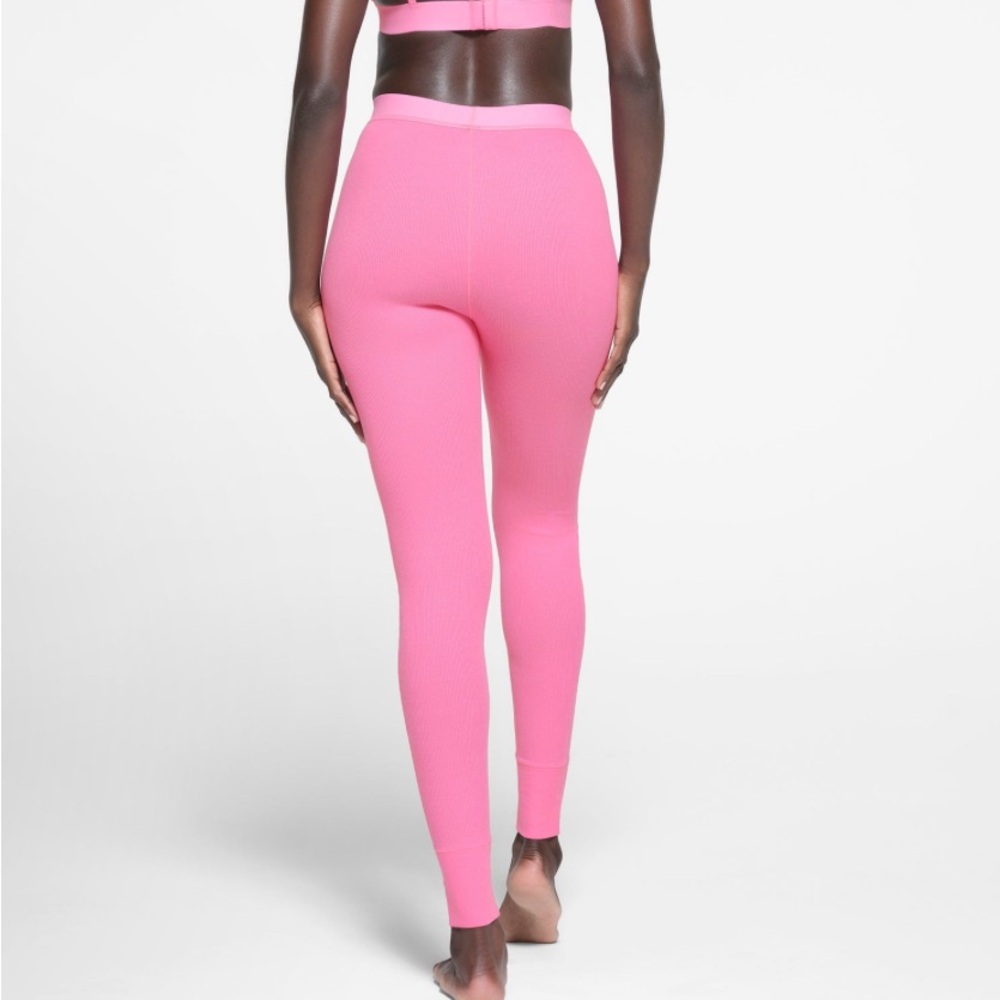 Skims Limited Edition Cotton Ribbed Leggings- Sugar Pink - Picture 2 of 7